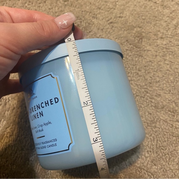 New ~ {Bath & Body Works} 3-Wick Candle | Sun Drenched Linen (14.5 oz) - Picture 9 of 13